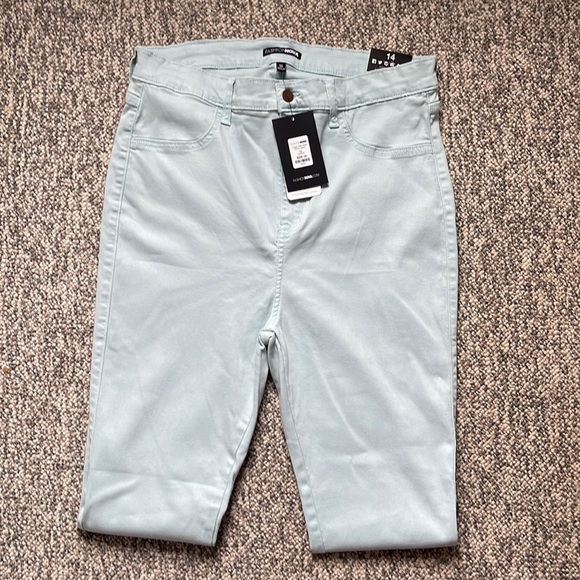 Brand new Women’s Fashion Nova skinny Jeans-Size 14 - Picture 2 of 5